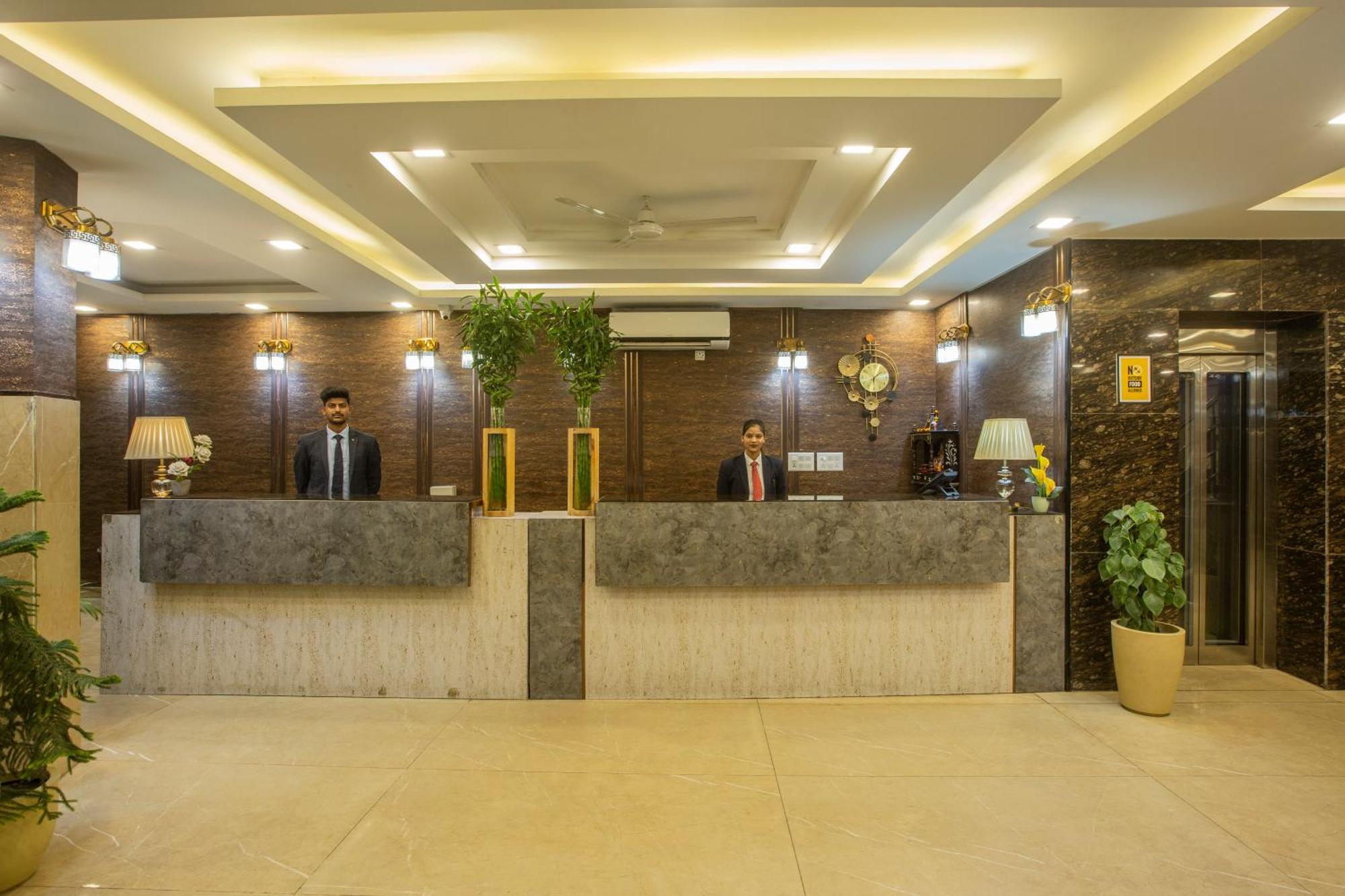 Hotel Prithvi-Raj Near Delhi Airport นิวเดลี ภายนอก รูปภาพ