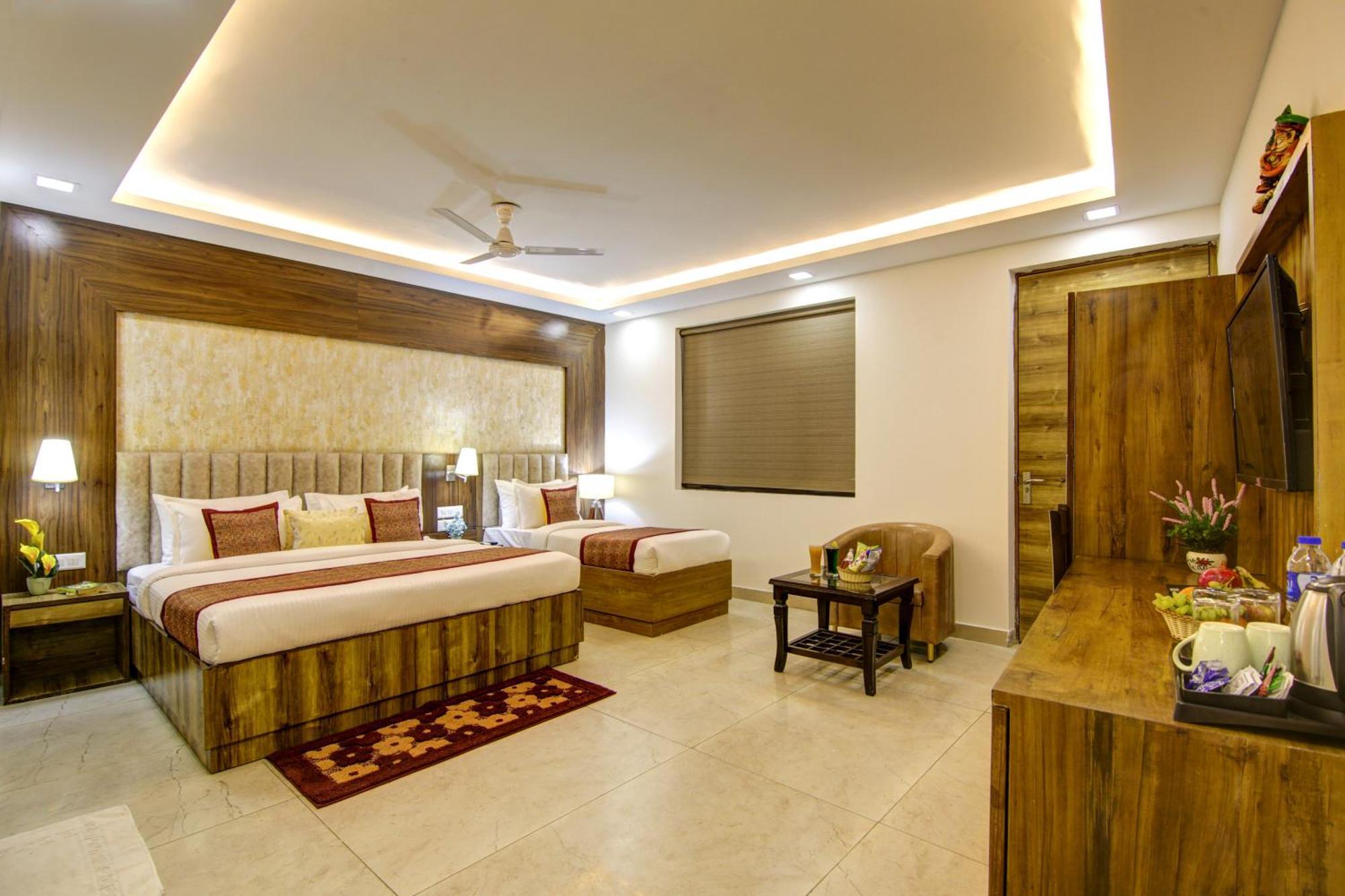 Hotel Prithvi-Raj Near Delhi Airport นิวเดลี ภายนอก รูปภาพ